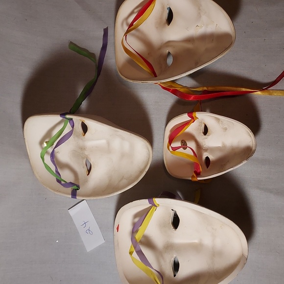 Vintage Hand Painted Carnival Face Mask Set of 4 Ceramic - Picture 7 of 7